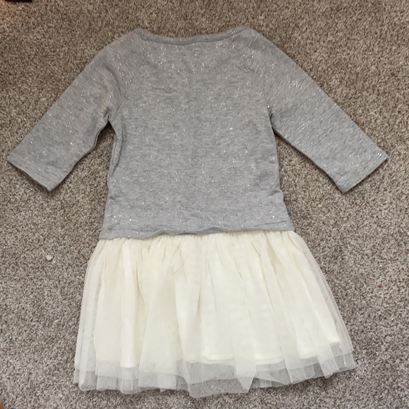 Oshkosh kid’s dress . - Picture 3 of 3